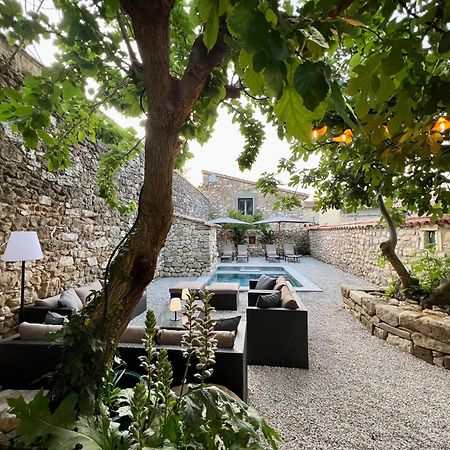 Hotel Maison Erica à Saint-Mamert-du-Gard Extérieur photo