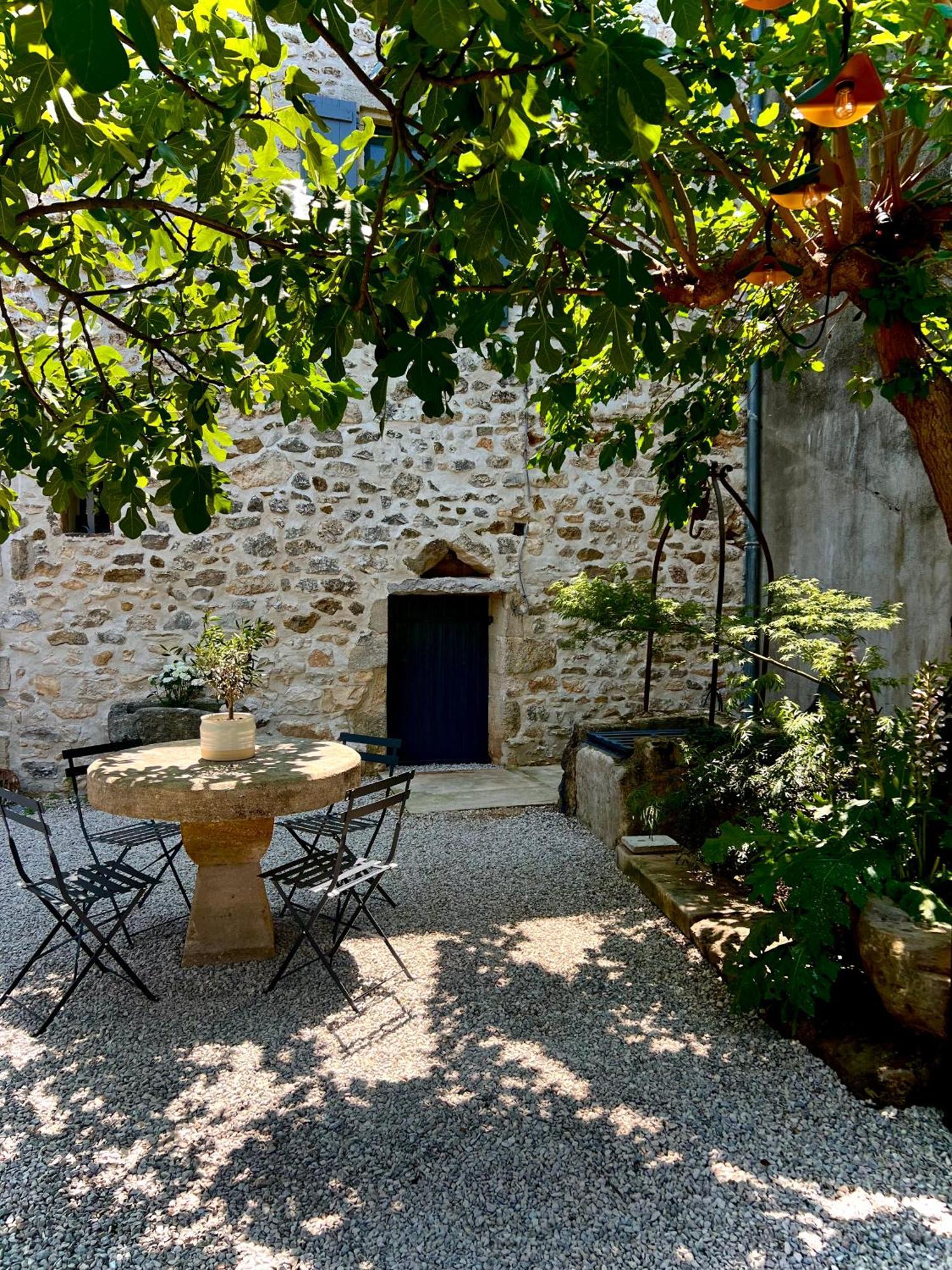 Hotel Maison Erica à Saint-Mamert-du-Gard Extérieur photo